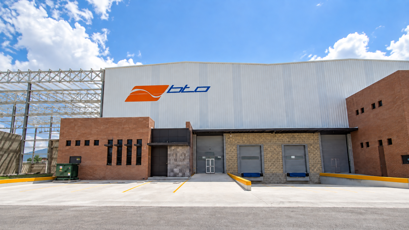 Fachada de la planta de integración de BTO